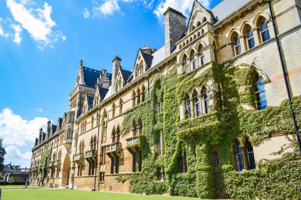 Facciata di uno dei tantissimi college storici di Oxford